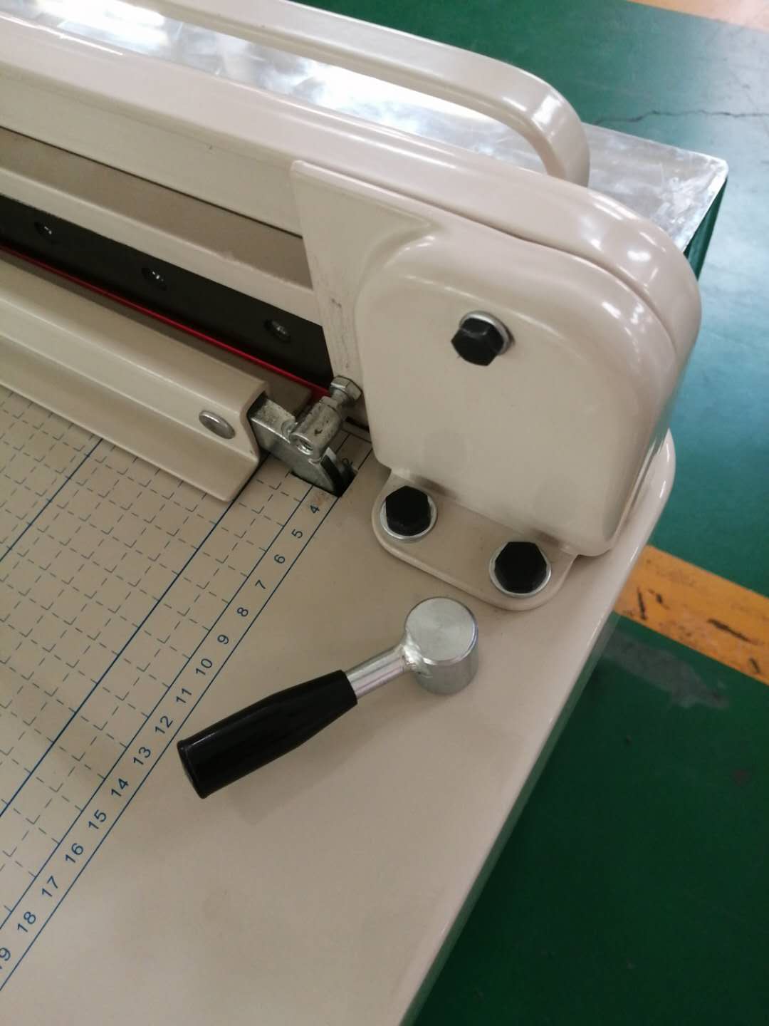 Qike 868-A3 Hot Sales Desktop  - Paper Cutting Guillotine review and price